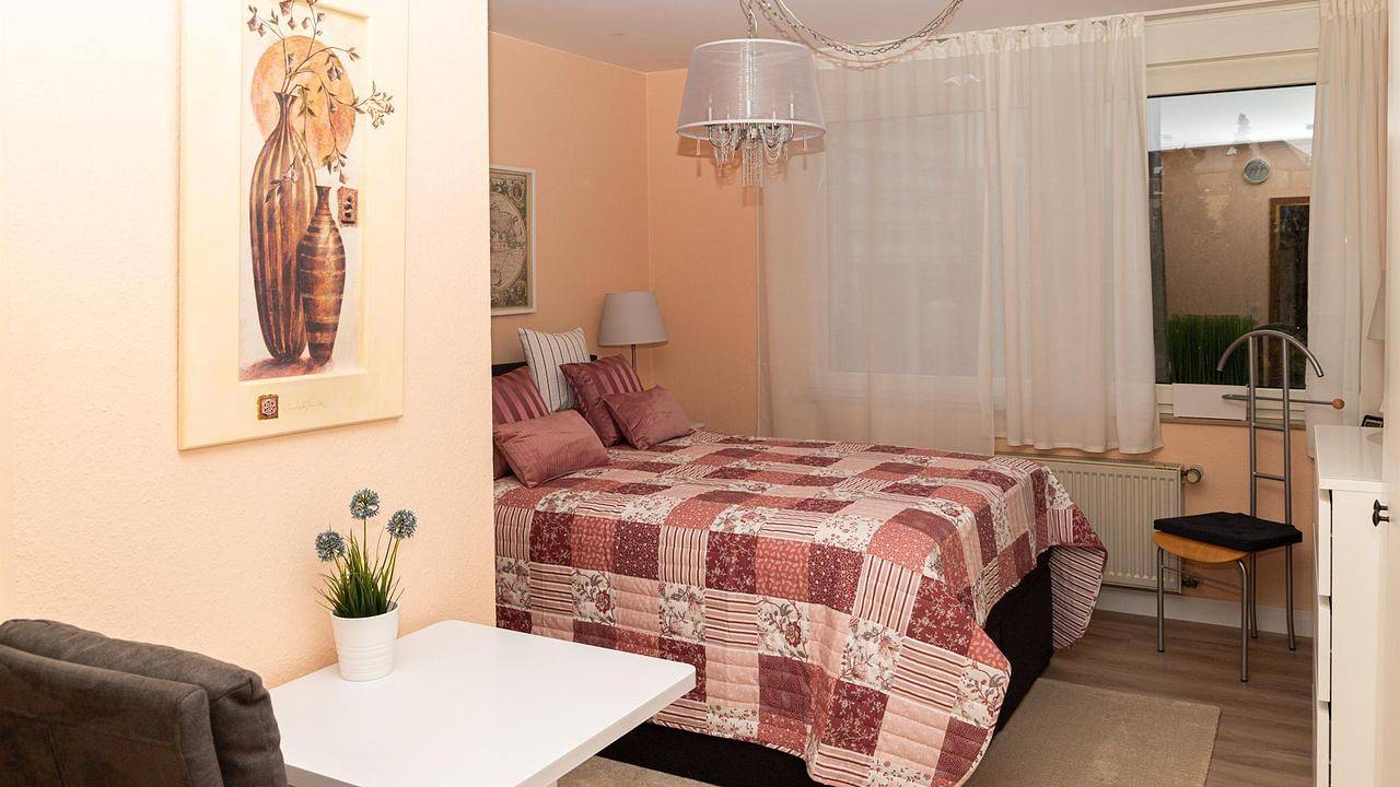 Ganze Ferienwohnung, Ferienwohnung für 2 Personen (21 m²) in Bitburg in Bitburg, Eifelkreis Bitburg-Prüm