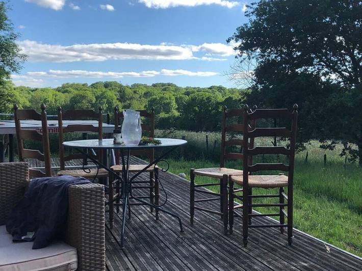 Location de vacances pour 9 personnes, avec vue et jardin dans Treigny-Perreuse-Sainte-Colombe - 3