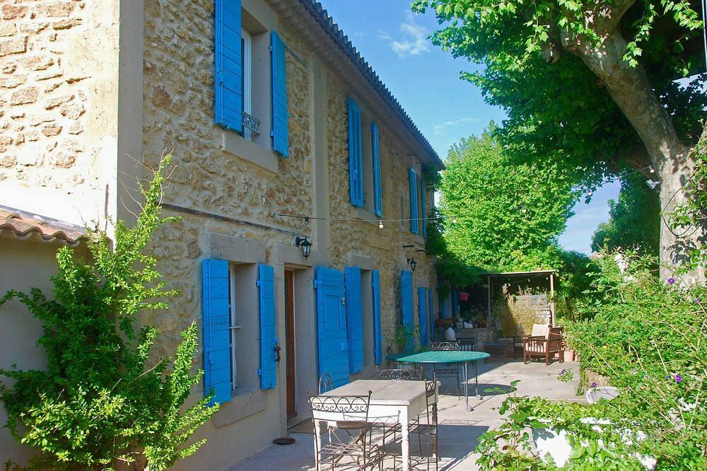 Schitterend mas boomhut, zwembad, zwembad, trampoline, tafelvoetbal in Salon-de-Provence, Aix-en-Provence en omgeving