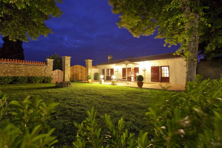 Gîte pour 4 personnes, avec piscine