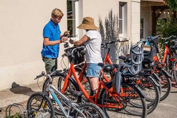 Camping pour 4 Personnes dans Sainte-Catherine-de-Fierbois, Région de Chinon, Photo 3