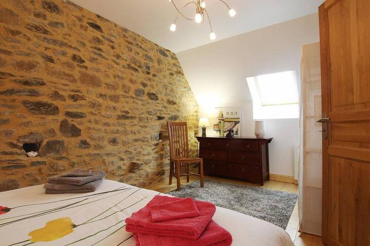 Gîte pour 5 personnes, avec terrasse et jardin à Le Vast - 4