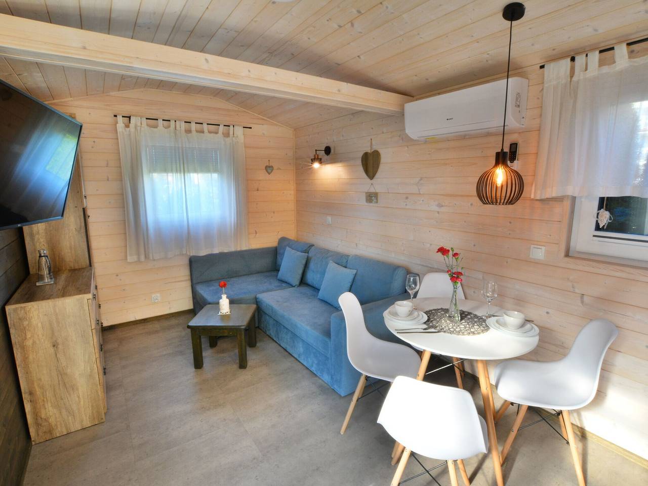 Ganzjähriges, modernes Ferienhaus mit Terrasse in Ustronie Morskie (Stadt), Ustronie Morskie