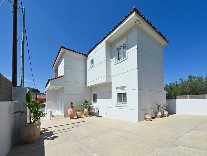 Maison de vacances pour 6 personnes, avec Balcon et Terrasse ainsi que Jardin et Piscine à Bali (Crète)