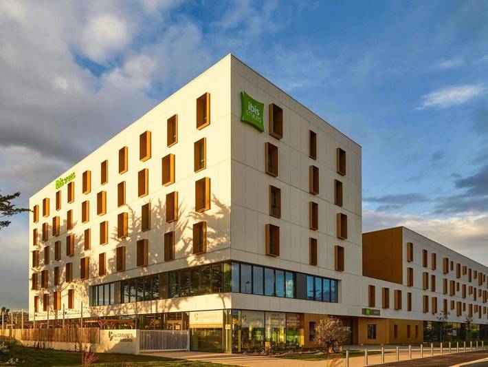 Hôtel pour 2 personnes, avec terrasse et piscine