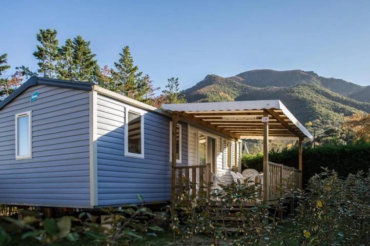 Mobil home pour 5 personnes, avec bassin pour enfant ainsi que jacuzzi et sauna à Arles-sur-Tech - 3