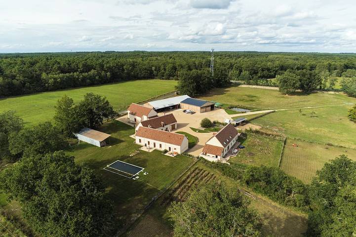 Gîte pour 26 personnes, avec jardin dans le Loir-et-Cher