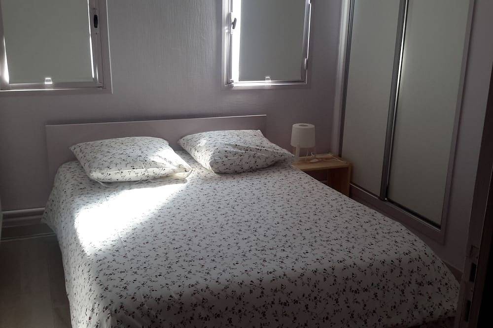 Appartement entier, Grand gîte agréable de 112m² avec terrasse  végétale de 80m² in Agon-Coutainville, Région de Coutances