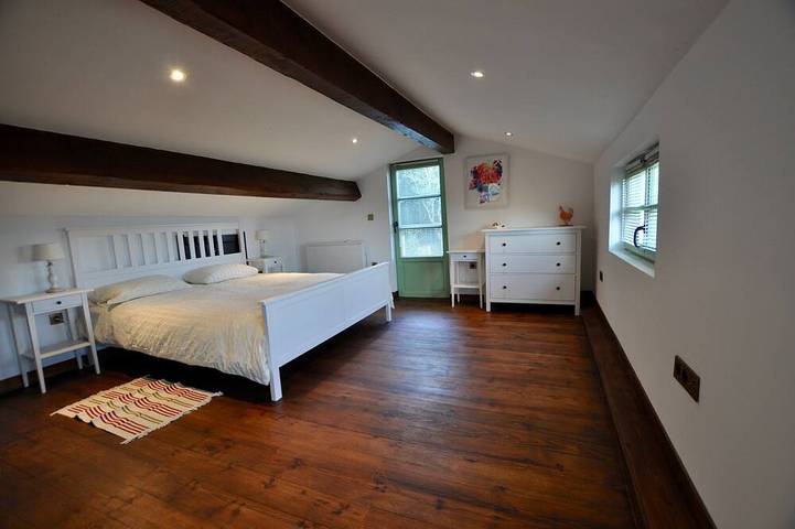 Gîte pour 6 personnes, avec jardin dans Office De Tourisme Des Monts De L Espinouse - 3