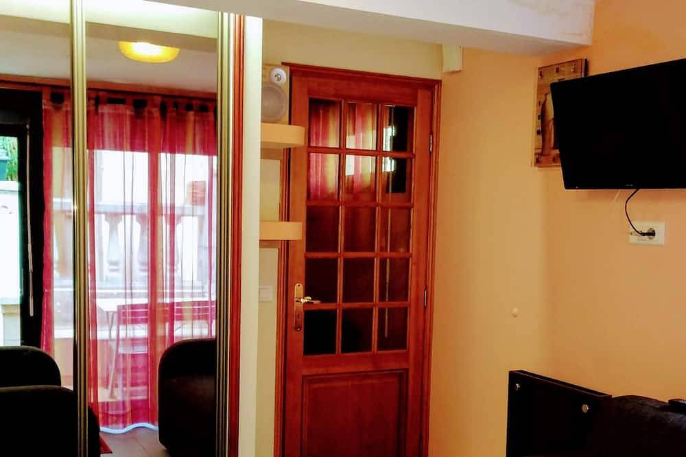 Appartement entier, Joli appartement N° 2, endroit idéal Paris, Disneyland, Versailles in Alfortville, Val-de-Marne
