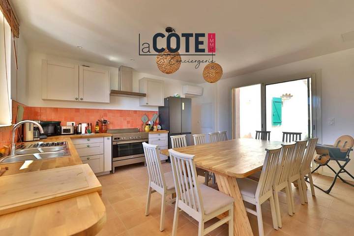 Location de vacances pour 11 personnes, avec jardin et balcon dans Port De Carro Martigues - 2