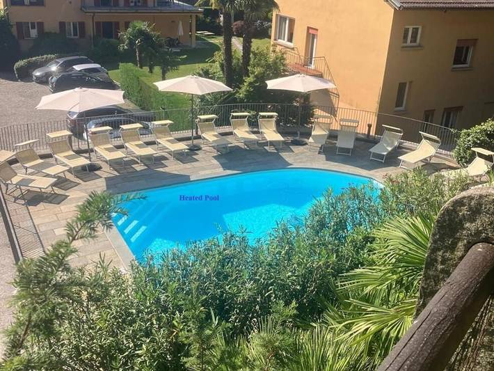Appart’hôtel pour 4 personnes, avec Balcon et Terrasse ainsi que Jardin et Piscine dans Cannobio