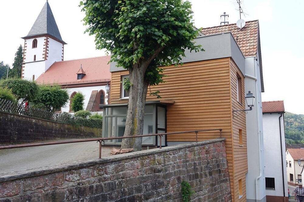 Ganze Wohnung, Ferienwohnung Uhu - Haus am Lindenbaum in Dernbach, Südliche Weinstraße