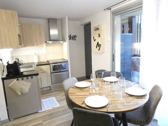 Appartement entier, Appartement T3 à Vignec - 6 personnes, balcon, Wifi, parking, casier à ski, 3 étoiles 🌟 in Vignec, Parc national des Pyrénées
