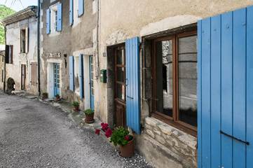 Gîte pour 6 personnes, avec vue et terrasse, animaux acceptés à Pont-de-Barret