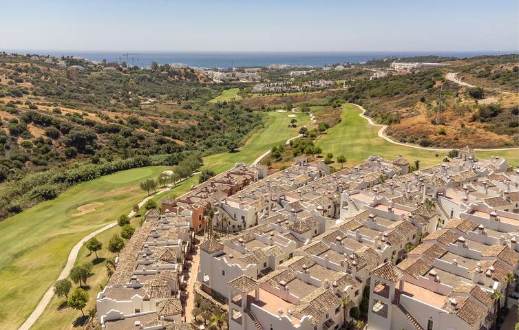 Apartamento para 5 personas, con terraza y piscina en Valle Romano
