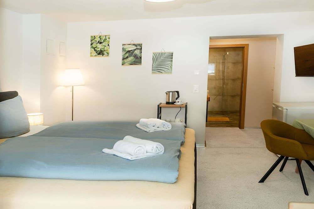 Ganze Wohnung, Dieses Doppelzimmer dient als Ausgangspunkt für viele Unternehmungen wie Wandern in Wildschönau, Kaisergebirge