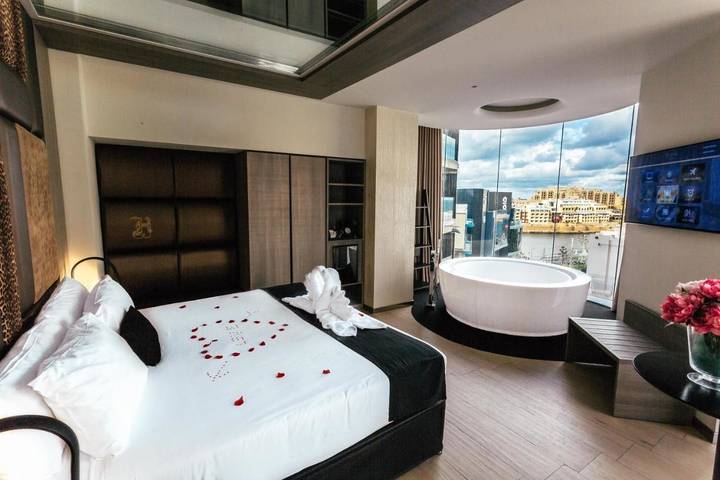 Hotel for 2 personer, med udsigt og pool i Malta