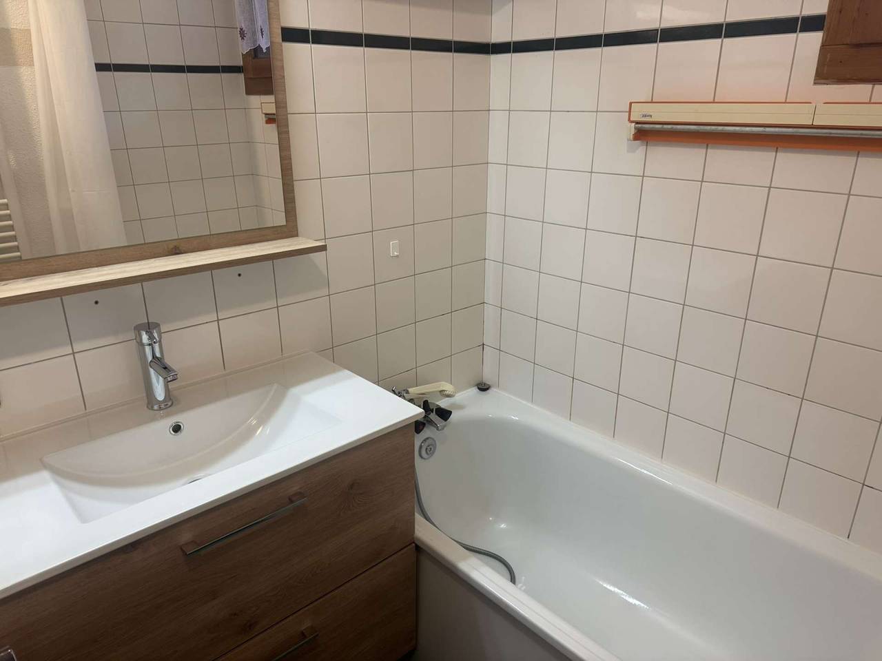 Ganze Ferienwohnung, La Cachette 25 - Charming renovated studio, ski-in ski-out in Valmorel, Les Avanchers-Valmorel