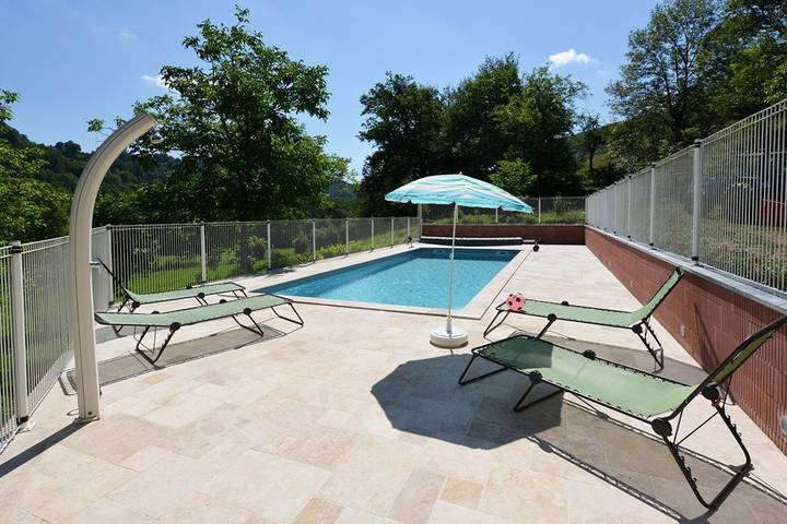 Gîte pour 2 personnes, avec terrasse ainsi que jardin et piscine dans l' Aveyron - 4