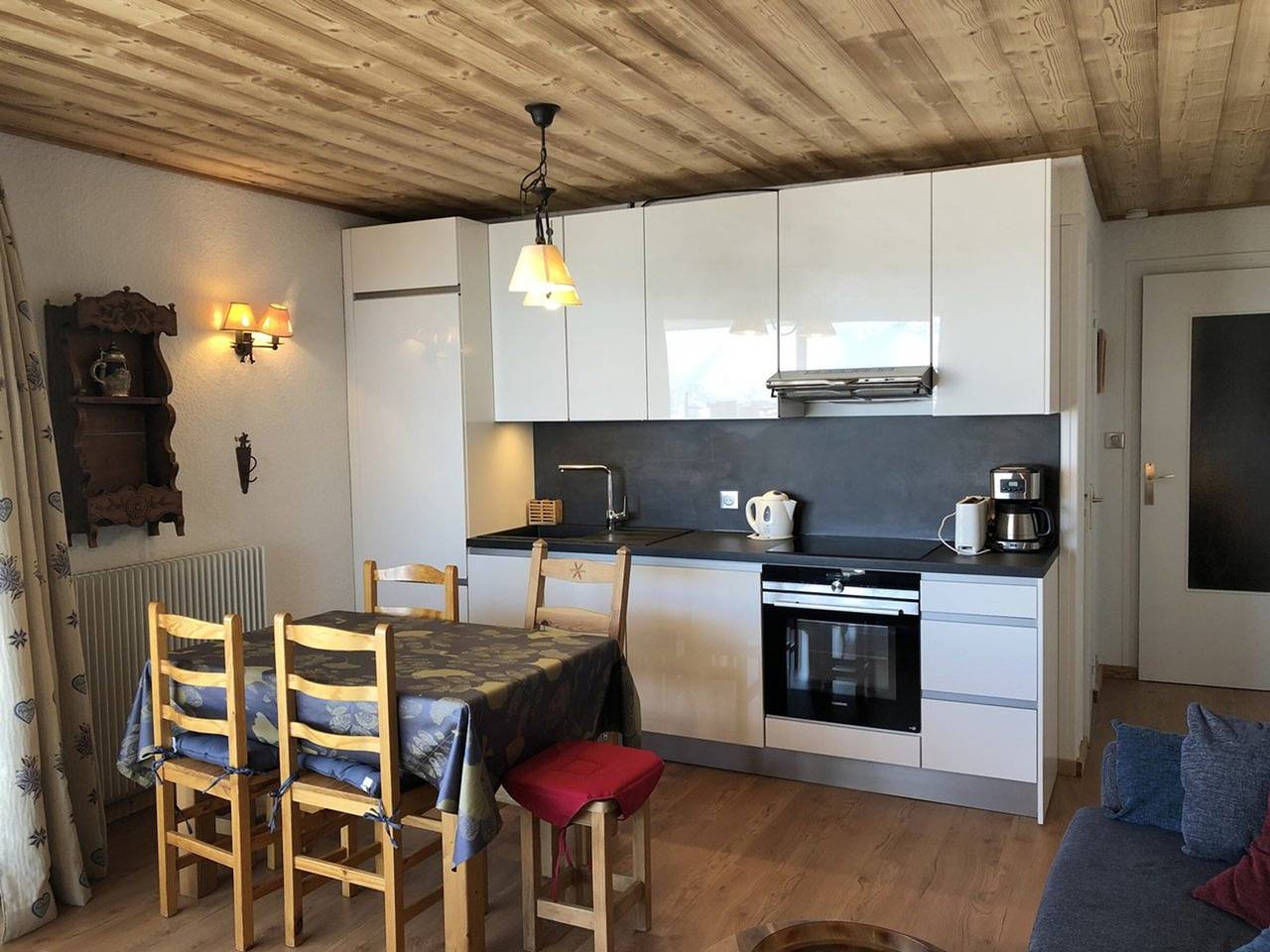 Appartement entier, Appartement cosy 3 pièces, 6 pers, pistes et centre à proximité, balcon sud, animaux Ok - Huez in Huez, Parc national des Écrins