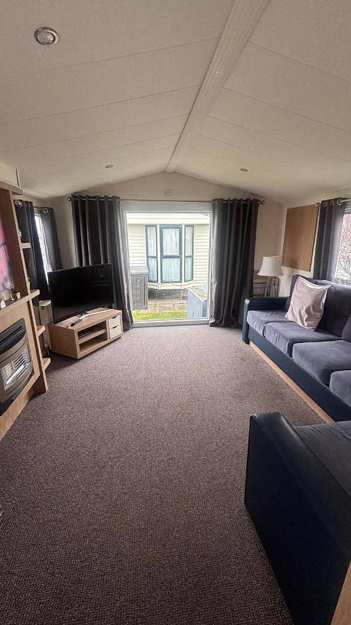 Camping for 6 people, with garden and pool, with pets in Rhyl