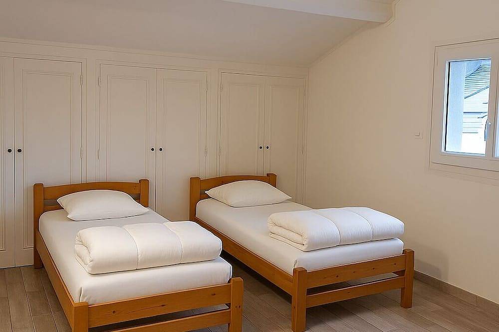 Grande Maison Ardèche-France in Le Teil, Privas (arrondissement)