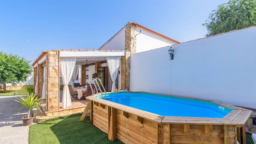 Chalet para 10 personas, con balcón/terraza y piscina en Sierra Norte de Sevilla