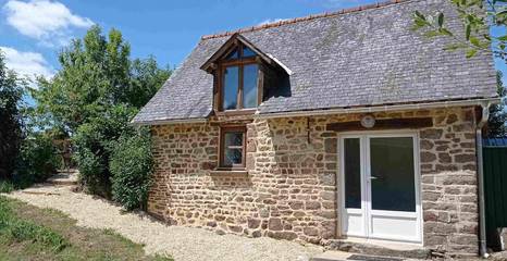 Gîte pour 2 personnes, avec jacuzzi ainsi que piscine et terrasse à Mantilly