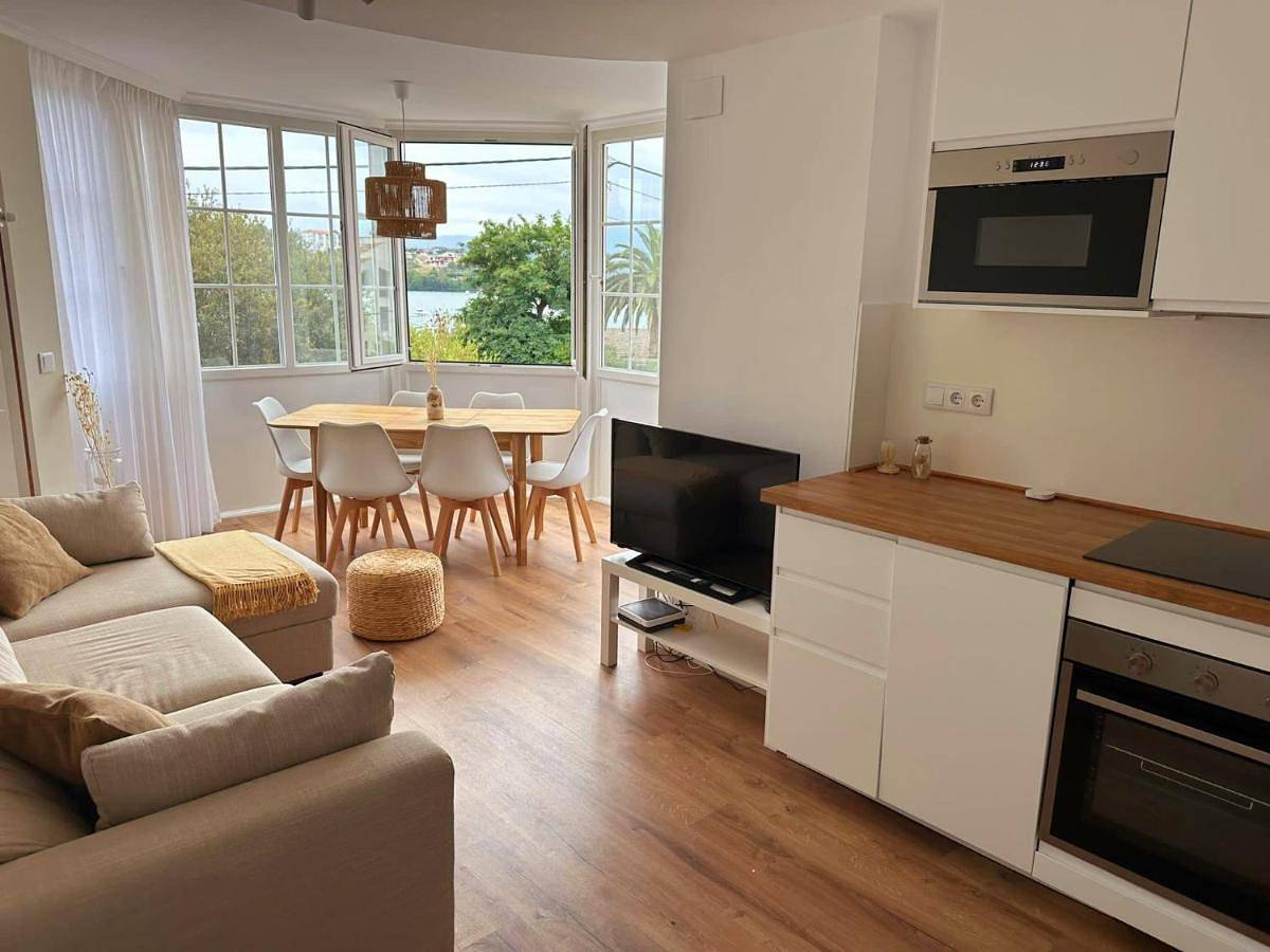 Apartamento entero, Three-Bedroom Apartment in San Vicente de la Barquera, Oyambre