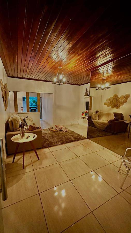 Casas e apartamentos de temporada para 8 pessoas, com vista e balcão e ainda jardim em Piranha