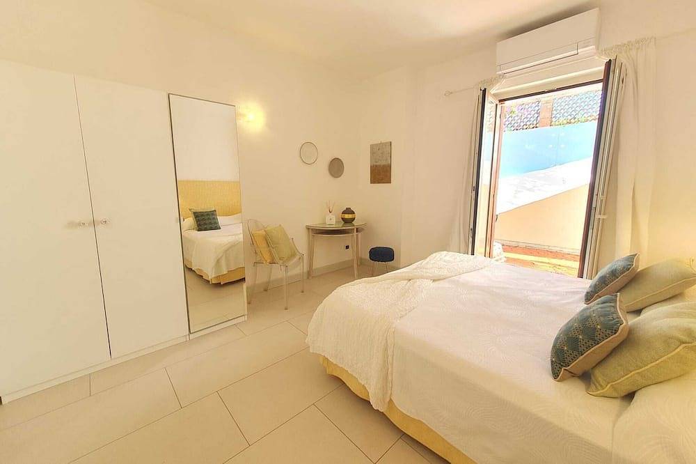 Uva, Pagliarulo Complex by Amalfivacation.It, Pool, Sea View, 2 Terraces in Marmorata, Ravello