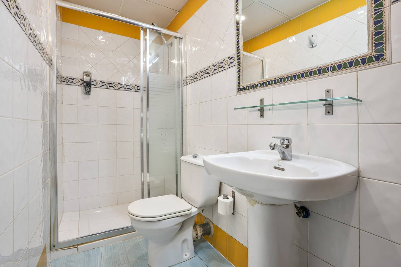 Kamer 'Habitación 103' met wifi en airconditioning in Granada, Granada Provincie