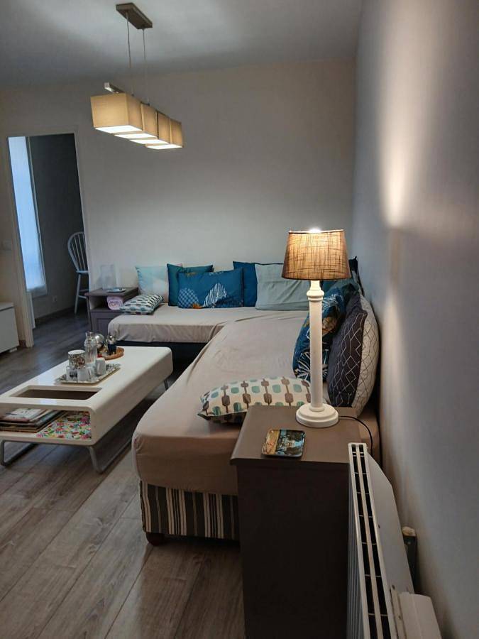 Appartement entier, One-Bedroom Apartment in Malakoff, Hauts-de-Seine