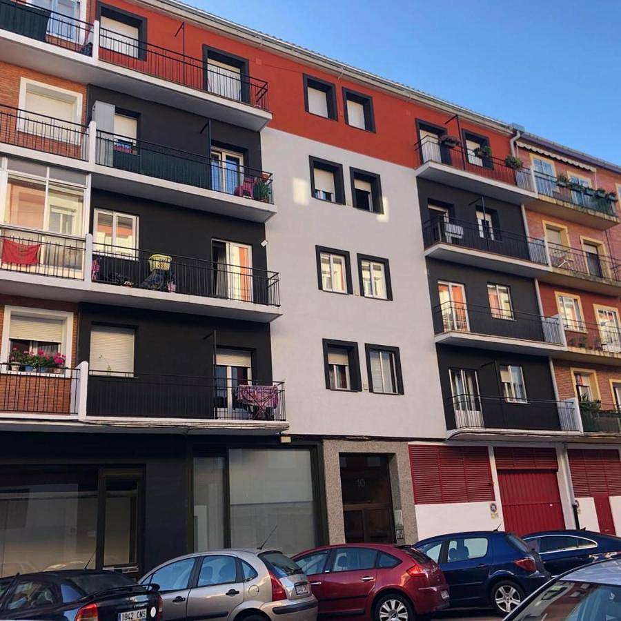 Apartamento entero, Three-Bedroom Apartment in Pamplona, Provincia de Navarra