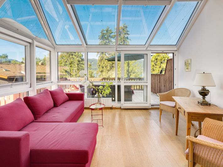 Ferienwohnung für 4 Personen, mit Ausblick und Seeblick sowie Terrasse in Gmund - 2