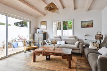 Gîte pour 7 personnes, avec jardin et terrasse dans Plage des sables d'or