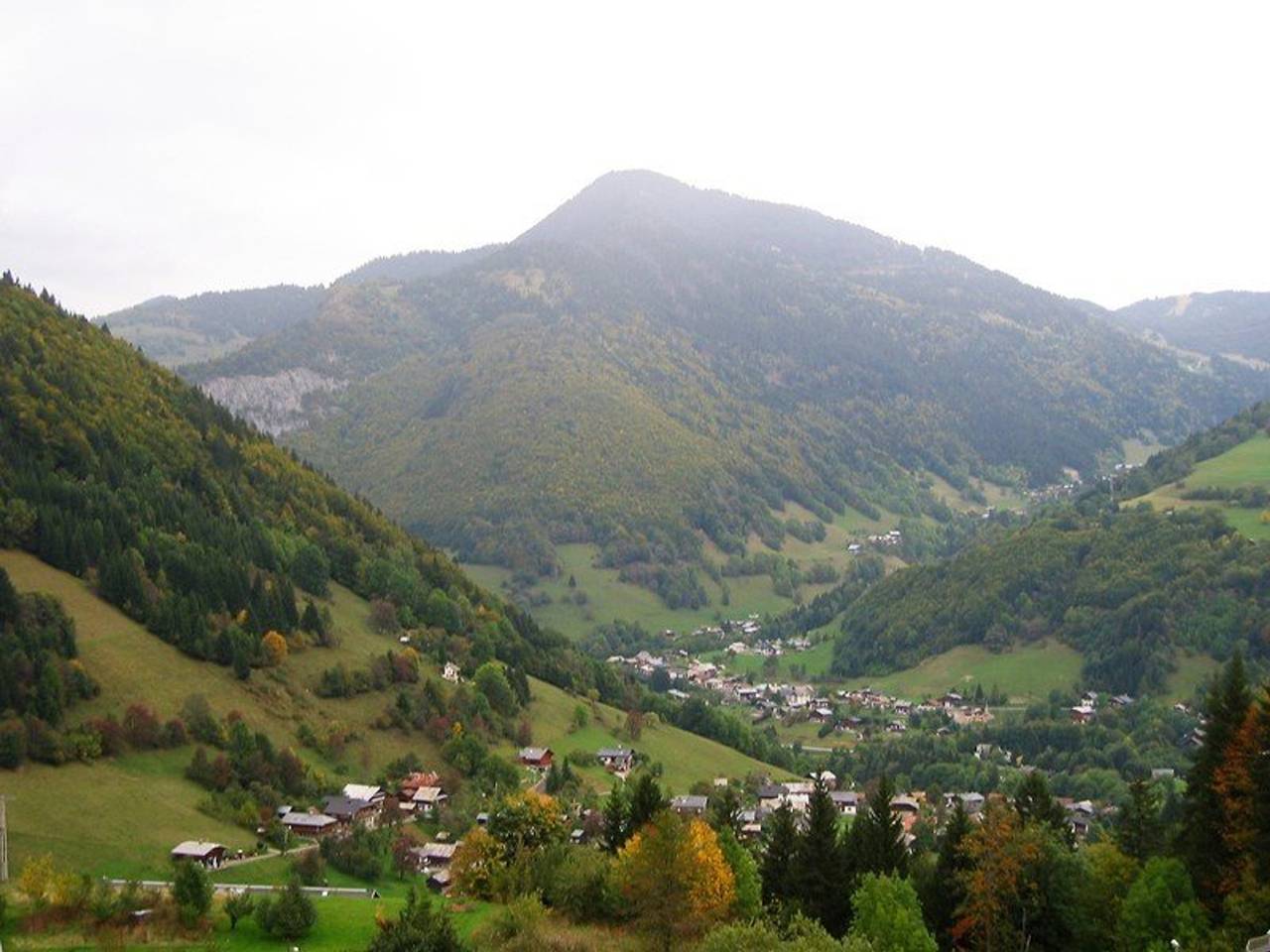 Apartamento entero, Alquiler de 2 piezas con acceso a pistas en Saint-Jean-d'Aulps in Le Biot, Thonon-les-Bains region