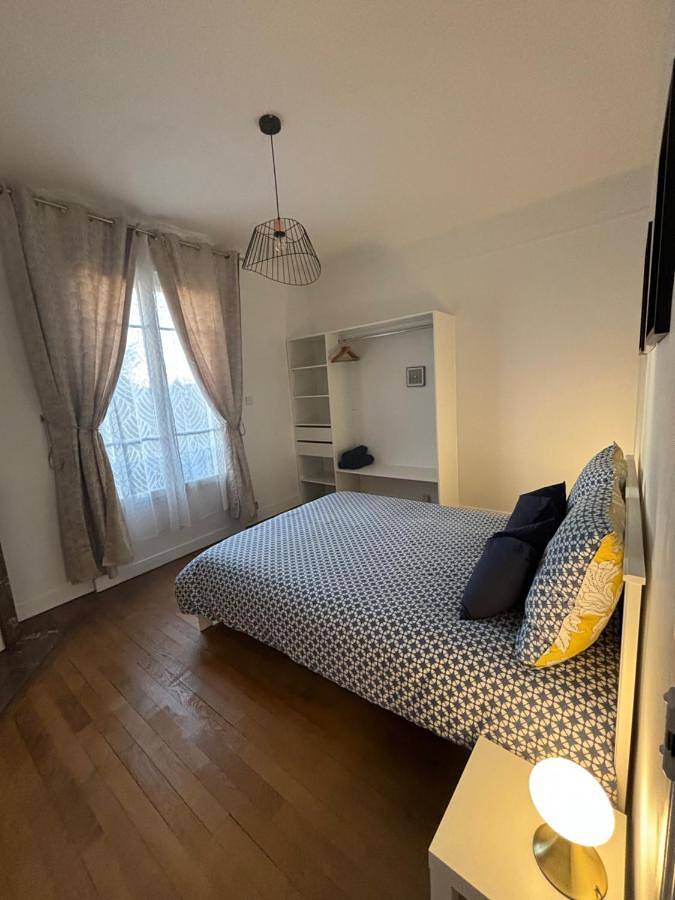 Location de vacances pour 6 personnes, avec jardin à Villeneuve-le-Roi - 2
