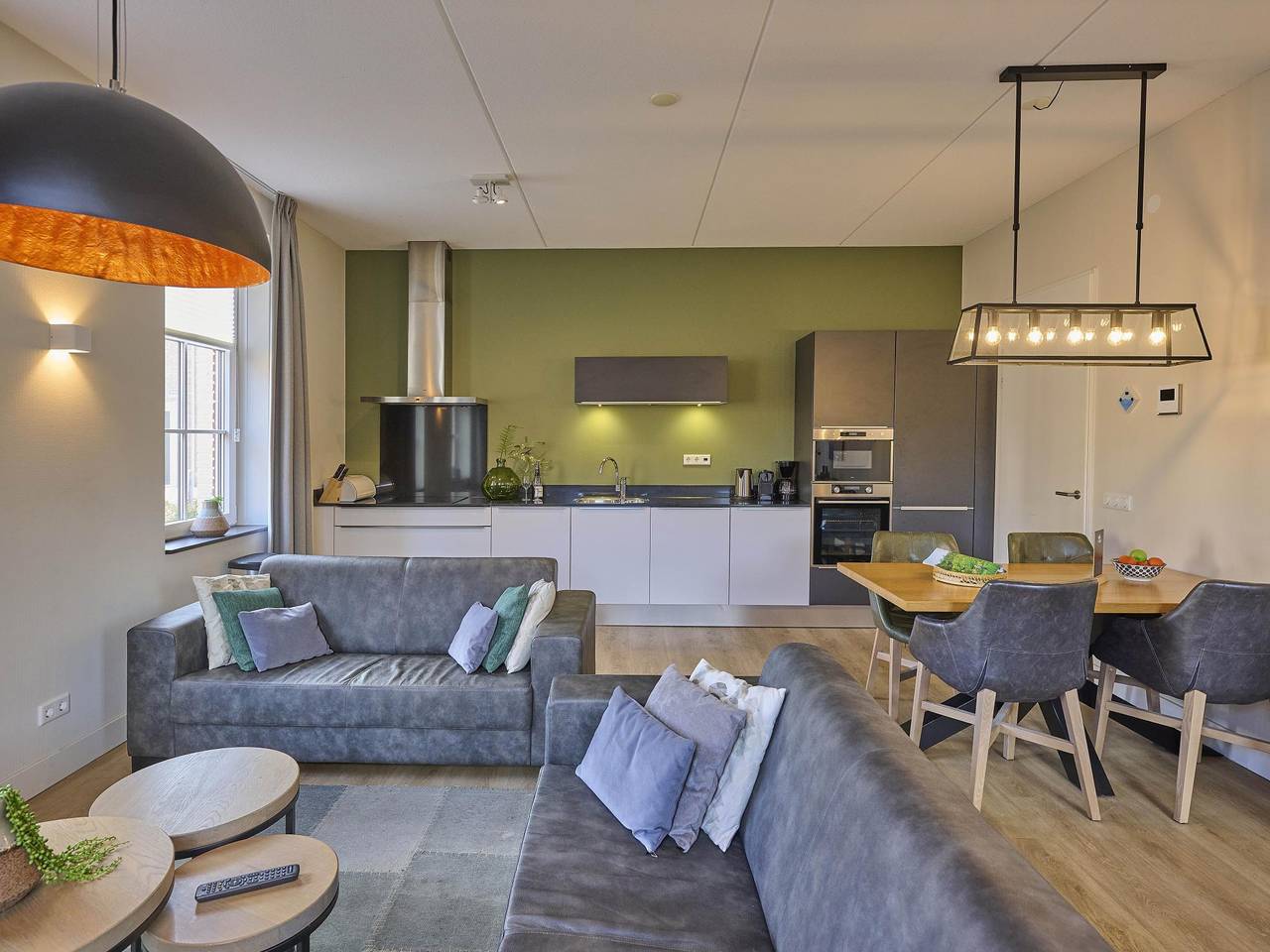 Ganze Wohnung, Große Erdgeschoss Wohnung mit Garten und Sauna in Colijnsplaat, Zeeuwse Kust