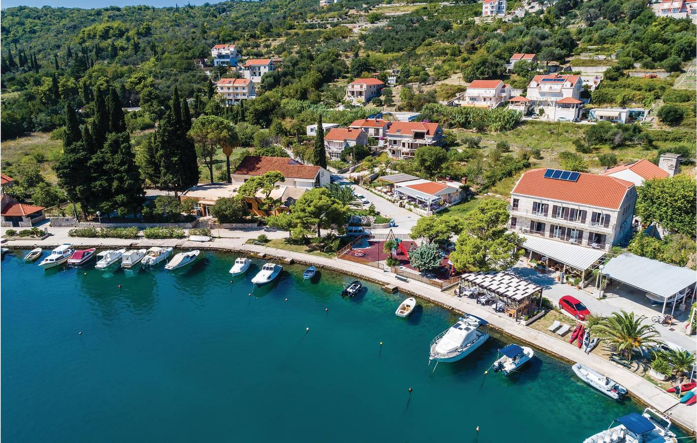 Apartamento vacacional entero, Apartamento de vacaciones para 10 personas con terraza in Zaton, Grad Dubrovnik