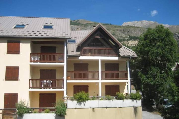 Gîte pour 6 personnes, avec balcon dans Les Grands Bains Du Monetier