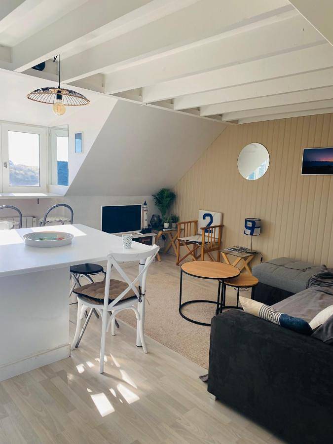 Appartement entier, Two-Bedroom Apartment in Dinard, Région de Saint-Malo