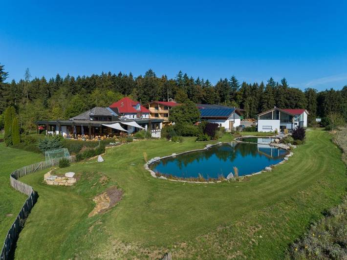 Ferienwohnung für 6 Personen, mit Balkon und Terrasse sowie Garten und Seeblick in Bad Dürrheim - 2