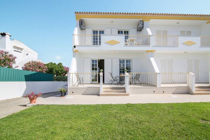 Location de vacances pour 9 personnes, avec jardin dans Roja Pe - 4