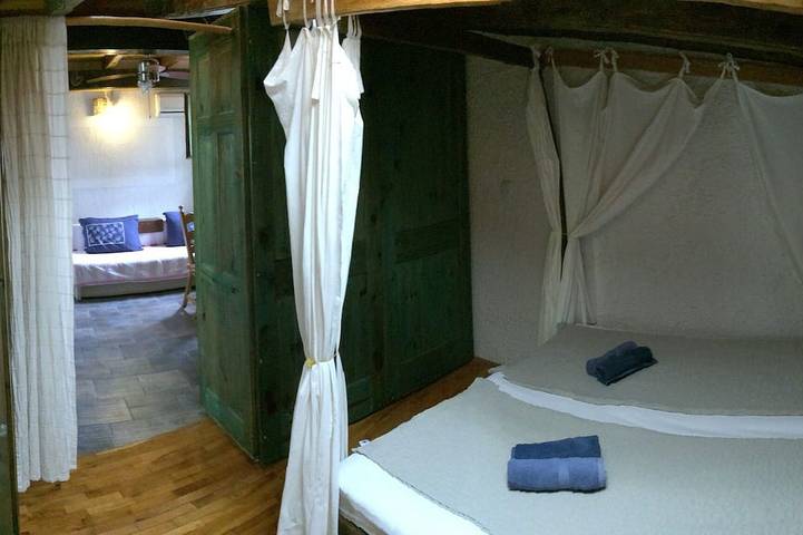 Ganze Wohnung, Sommersprosse,  bed & bike in Betina, Tisno