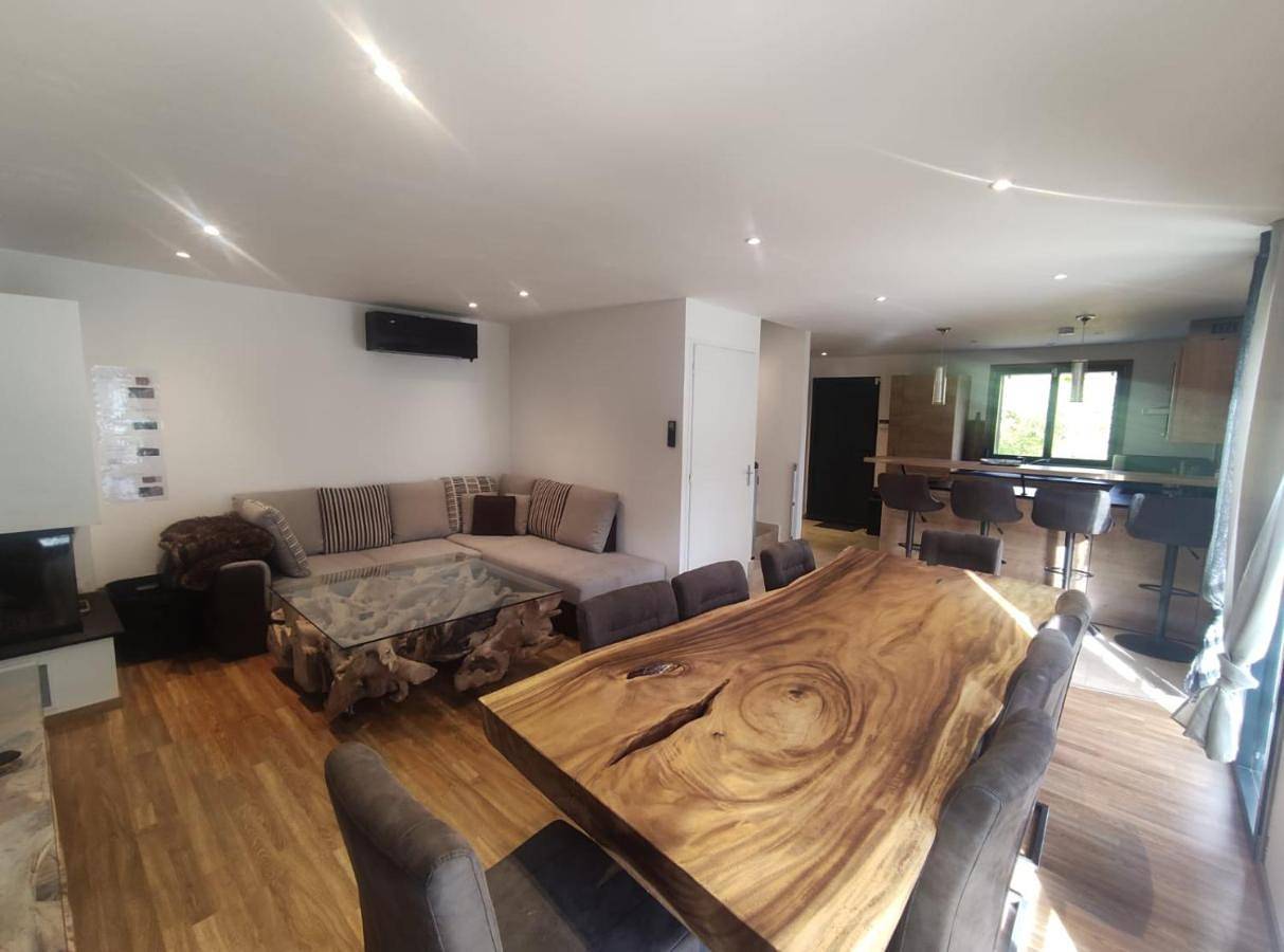 Maison de montagne avec piscine chauffée in Beuil, Région de Nice