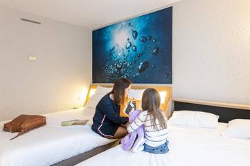 Hôtel pour 3 personnes, avec piscine et jardin à Voreppe