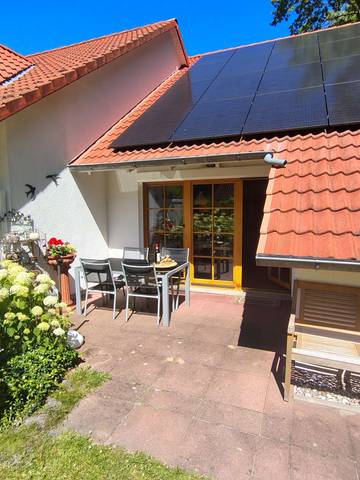 Ferienhaus für 4 Personen, mit Terrasse und Pool sowie Garten und Sauna, mit Haustier an der Ostsee