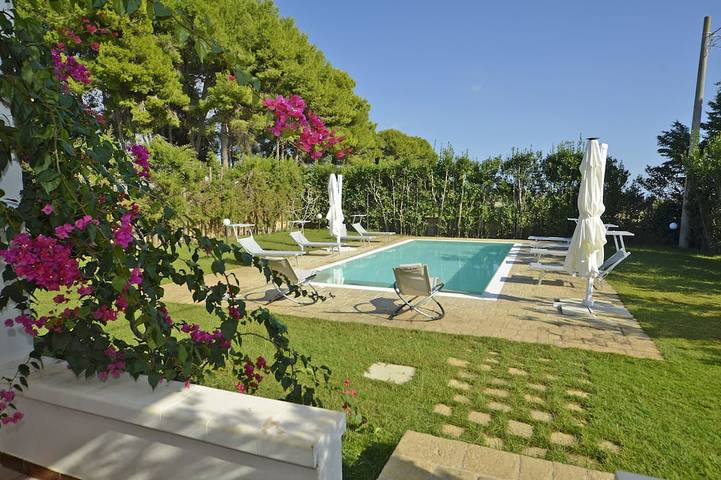 Chalet para 8 personas, con jacuzzi además de terraza y jardín - 1